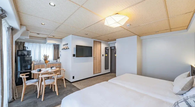 Четырёхместный номер Deluxe с балконом Apartment Hotel 11 Yasaka