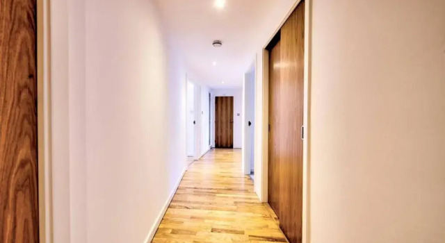 Апартаменты ALTIDO Alluring 3BR apt near the centre with parking