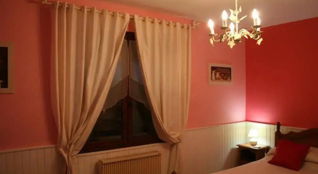 Les Eaux Tranquilles, Buchen Sie Hotel Belvianes-et-Cavirac 