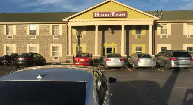 Hometown Inn & Suites, Varaa Hotelli Tulsa Oklahoma