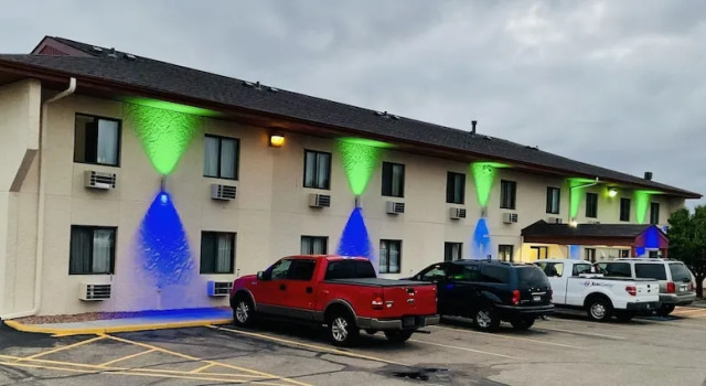 Budget Host Inn Buffalo, Varaa Mini-hotelli Hotellit Minnesota pysäköinnillä, Pysäköinti