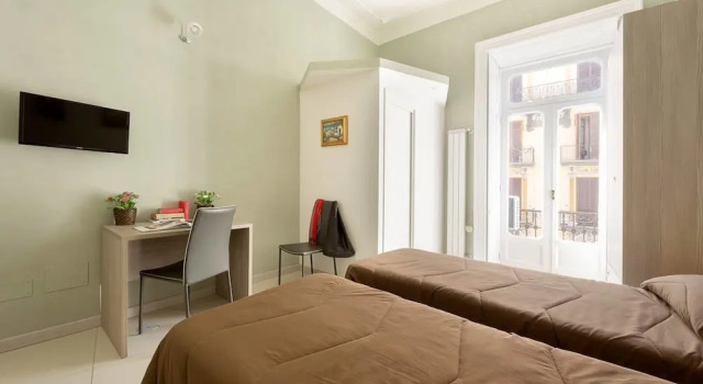 B&B Rosaroll
