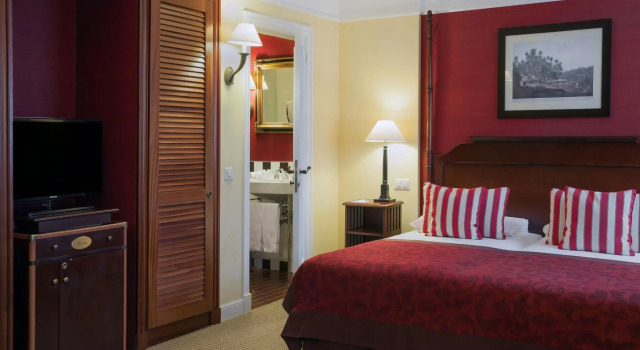 Трёхместный номер Executive Kipling Manotel
