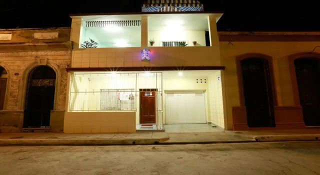 Casa Eduardo y Geraldine, Đặt Khách sạn Khách sạn & Chỗ nghỉ ở Camaguey, Khách sạn