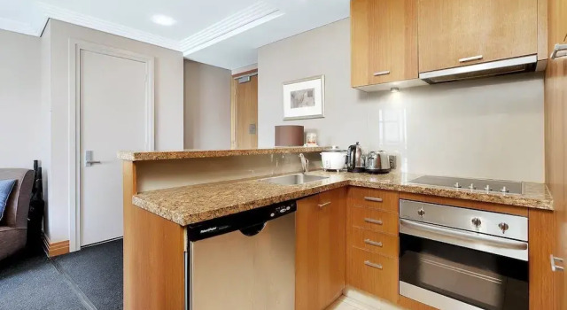 Апартаменты с видом на город Metropolis 2 Bedroom Park Suite