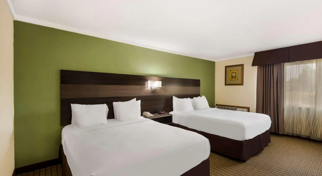 Best Western Prairie Inn & Conference Center, Buchen Sie Hotel Galesburg Illinois