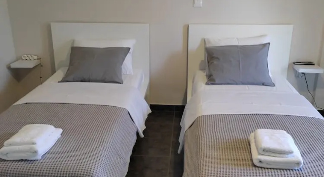Номер Comfort Double M near Athens Airport