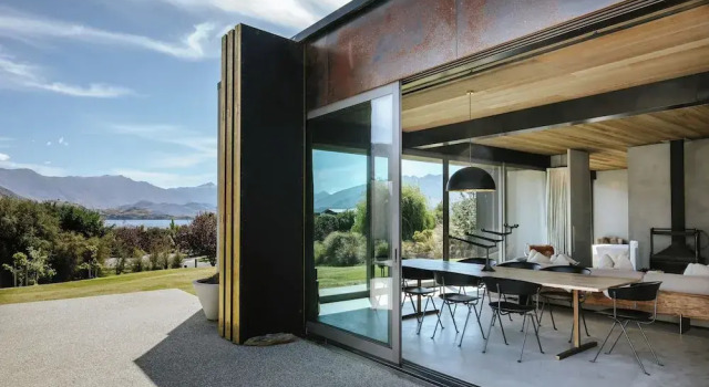 Te Pakeke - Couples Retreat - Lake Views