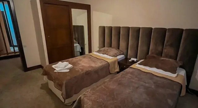Hotel Grandis, Забронировать Отель Чугурети Тбилиси, рядом с Tеатр имени Марджанишвили