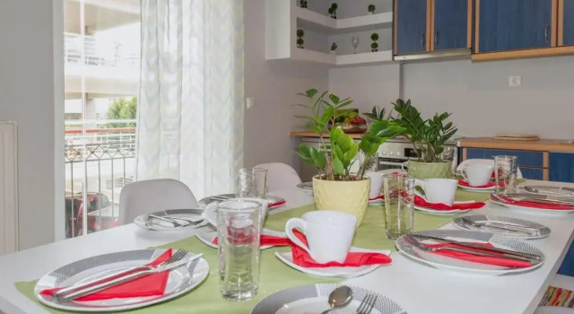 Апартаменты с 2 комнатами Thano's Stylish Flat, Just 150m To The Beach