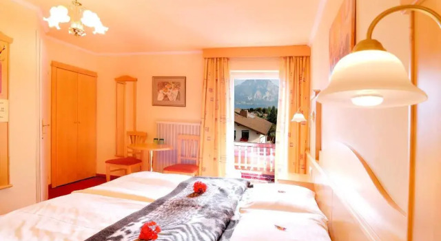Двухместный номер Comfort с балконом Panorama Hotel Traunstein