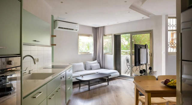 Perfect Studio near sea by TLV2RENT, Забронировать Отель Бизнес-отели Тель-Авива, рядом с Пляж Иерусалим, 4* 5*