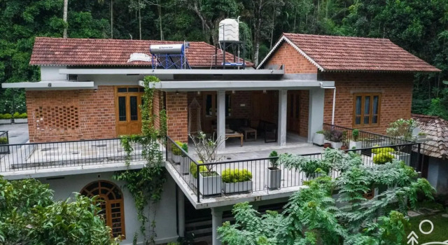 the motville  Private Villa with Pool for Family
