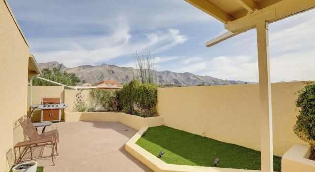 Tucson Townhome w/ Private Patio & Mtn Views!, Rezerwuj Apartament Tucson Arizona