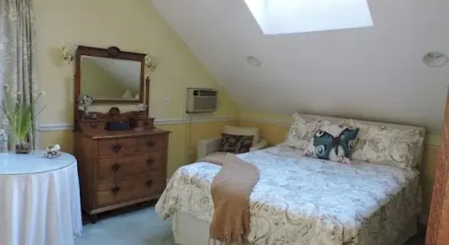 Arbor Inn Bed and Breakfast, Buchen Sie Hotel  