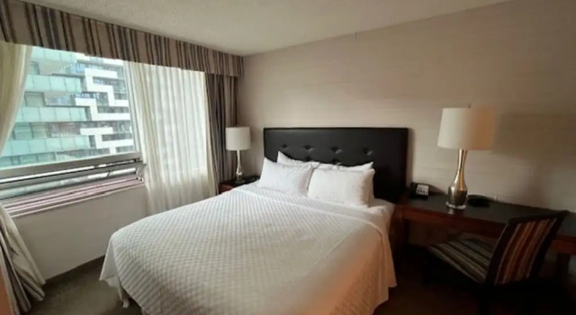 Двухместный люкс Executive Cambridge Suites Toronto