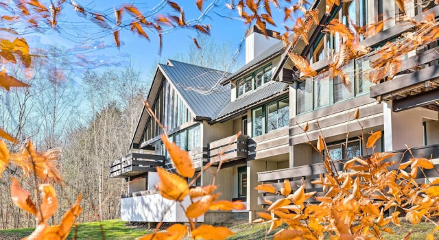 Lincoln Retreat with Village of Loon Amenity Access, Buchen Sie Ferienwohnung Lincoln 