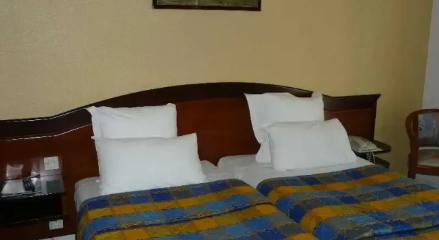 Air Plus Hotel
