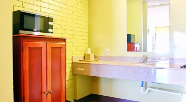 Номер Standard Tropicana Motel