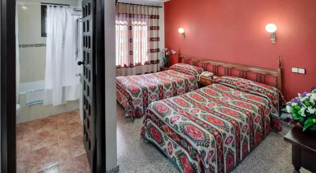 Одноместный номер Standard Hotel Mora
