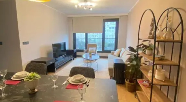 Апартаменты Luxury Central Fully Equipped 2BR 2BA Apartment by Siena Suites