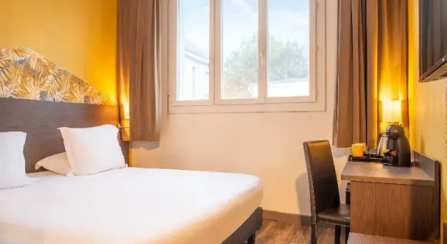 Двухместный номер Comfort с балконом The Originals City, Hôtel de lEurope, Saint-Nazaire