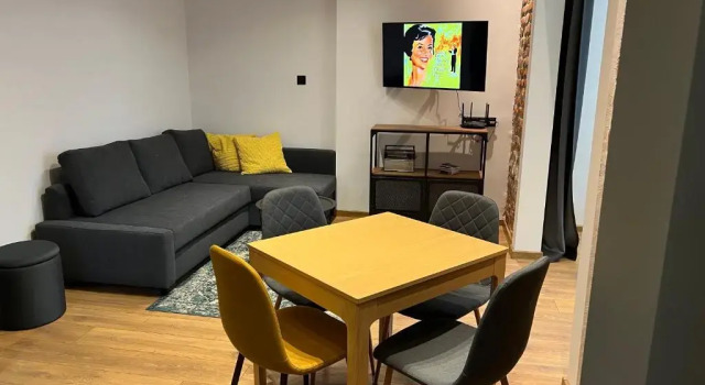 Апартаменты с 2 комнатами Home 12