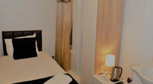 Одноместный номер Lancaster Court Hotel