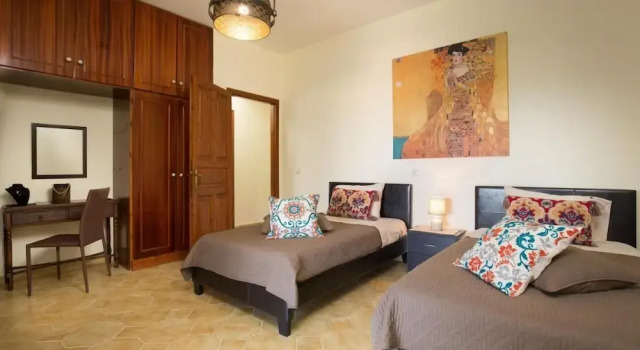 The Four Seasons House City Villa with Pool, Забронировать Отель Отели Острова Корфу 4 звезды, рядом с Главная больница Корфу, 4*