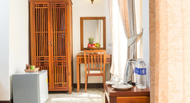 Ang Thong Hotel, Забронировать Отель Бизнес-отели Луангпхабанг, 4* 5*