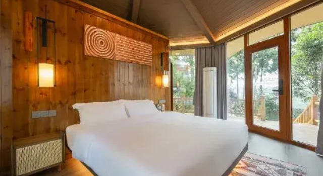Тент с красивым видом из окна An Yi Charming Residence