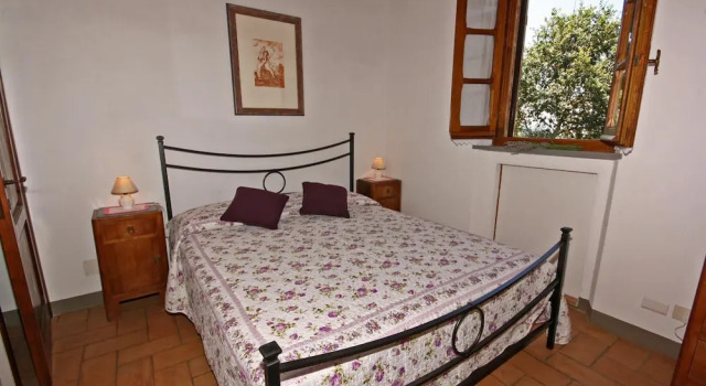 Monterzi 4 in San Giovanni d Asso, Book Villa San Giovanni dʼAsso Crete Senesi