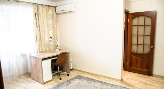 Apartments in the park area of the Dnipro, Book Lejlighed Dnepropetrovsk 