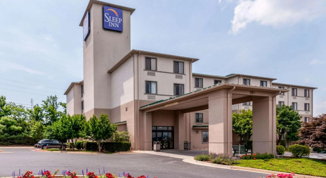 Двухместный люкс с видом на горы Sleep Inn & Suites Harrisonburg on University