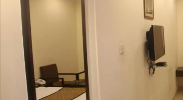 Regency Square Hotel, Забронировать Отель Отели штата Махараштры 3 звезды, 3*