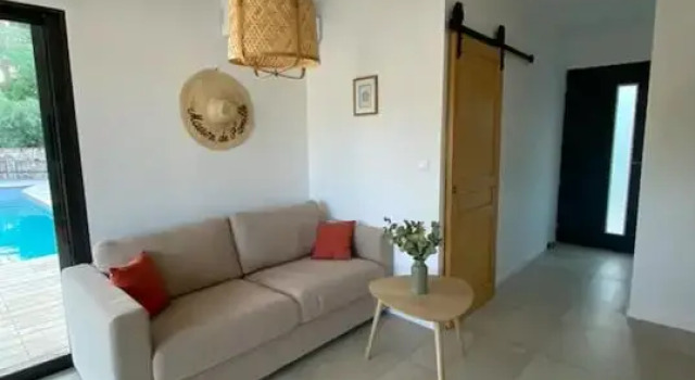 le pool house, Rezerwuj Hotel Nimes Gard