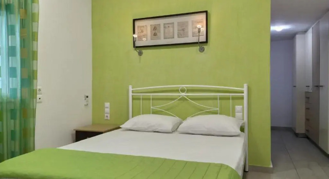 Студия Luxury Studio 1.3 km from BEACH @ 1km from METRO