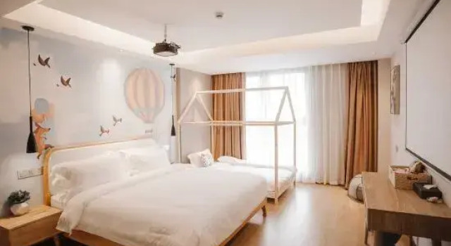 Gasda Hotel, Rezerwuj Hotel Hotele w Deyang z parkingiem, Parking