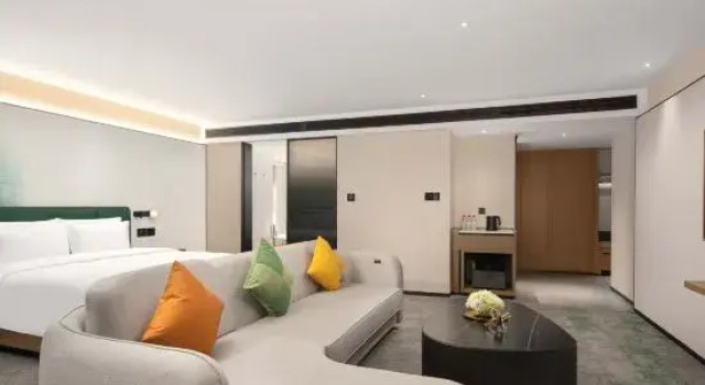 Люкс Hampton by Hilton Haikou Qilou Old Street