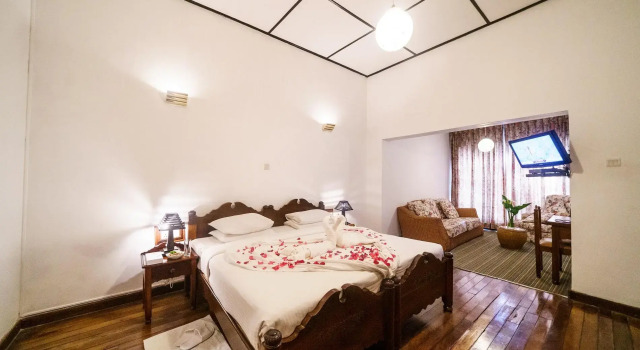 Полулюкс Hotel Glendower