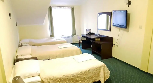 Zielony Dworek, Prenota Hotel Krasnik Lubelskie