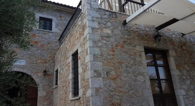 Вилла Leonidio Stone House