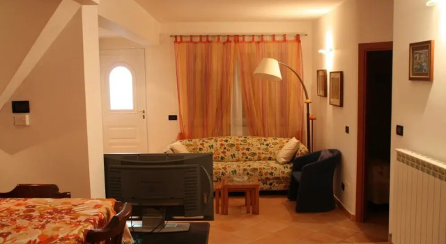 Apartment With 2 Bedrooms in Moneglia, With Wonderful sea View, Furnis, Забронировать Апартаменты/квартира Отели в центре Монелья, в центре