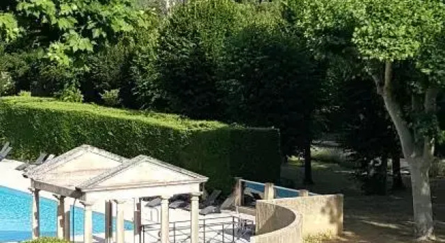 Appartement Bellevue du Ventoux, Забронировать Апартаменты/квартира Отели Монбрен-ле-Бен с парковкой, рядом с Valvital - Montbrun-les-Bains Thermal Baths, Парковка