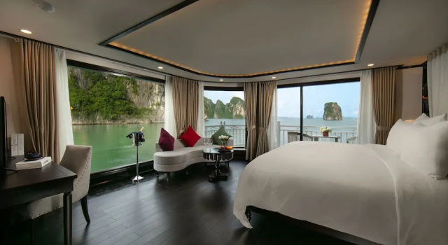 Люкс Royal с балконом Hermes Cruises