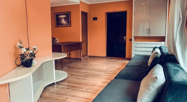Family_hotel_vardisubani