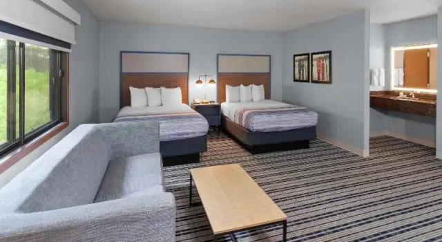 Номер Deluxe AmericInn by Wyndham West Salem