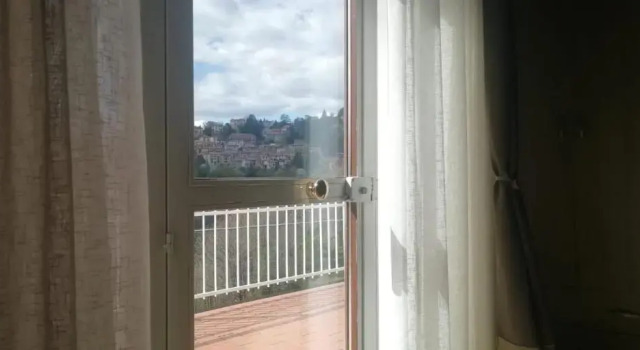 Alle Vigne 5, Prenota Hotel Brunate Como