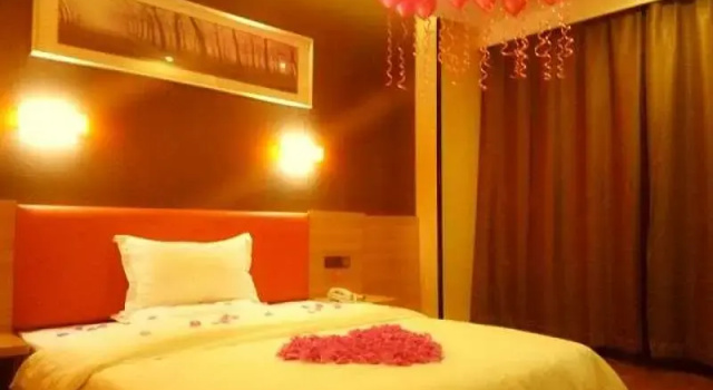 Люкс 7 Days Premium Dezhou Qingyun Jiancai Market Branch