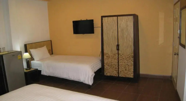 Трёхместный номер Standard Baan Glang Soi Restaurant & Guesthouse
